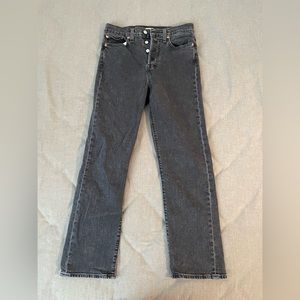 Levi’s gray wedgie straight jean - 28